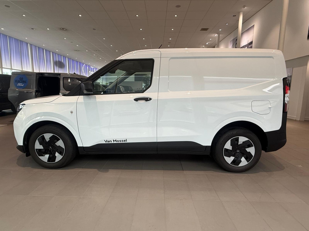 Ford E-transit Courier