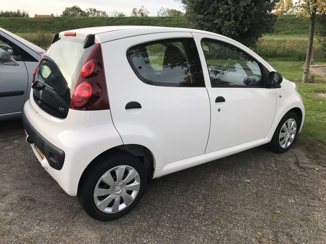 Peugeot 107