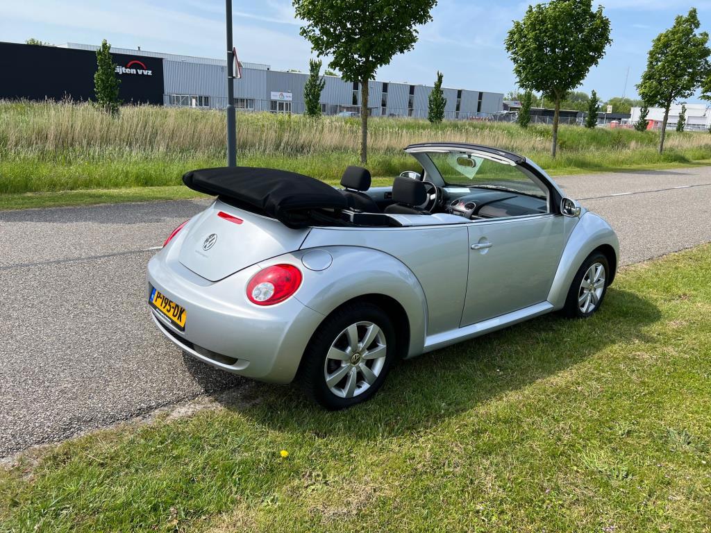 Volkswagen New Beetle
