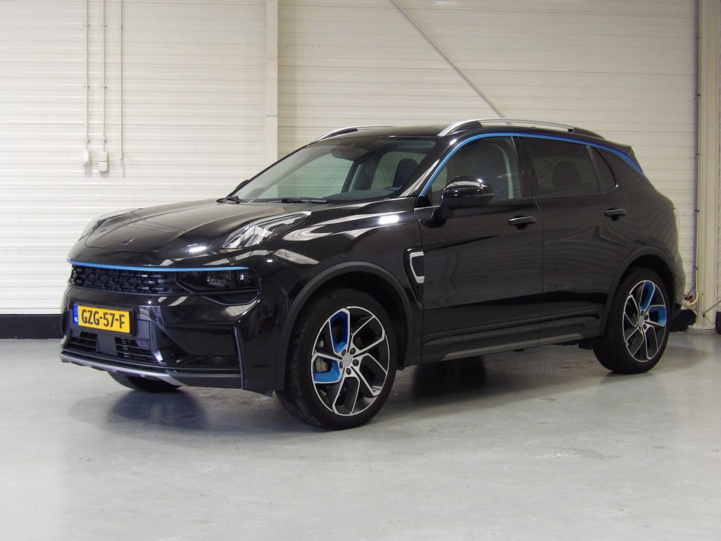 Lynk & Co 01