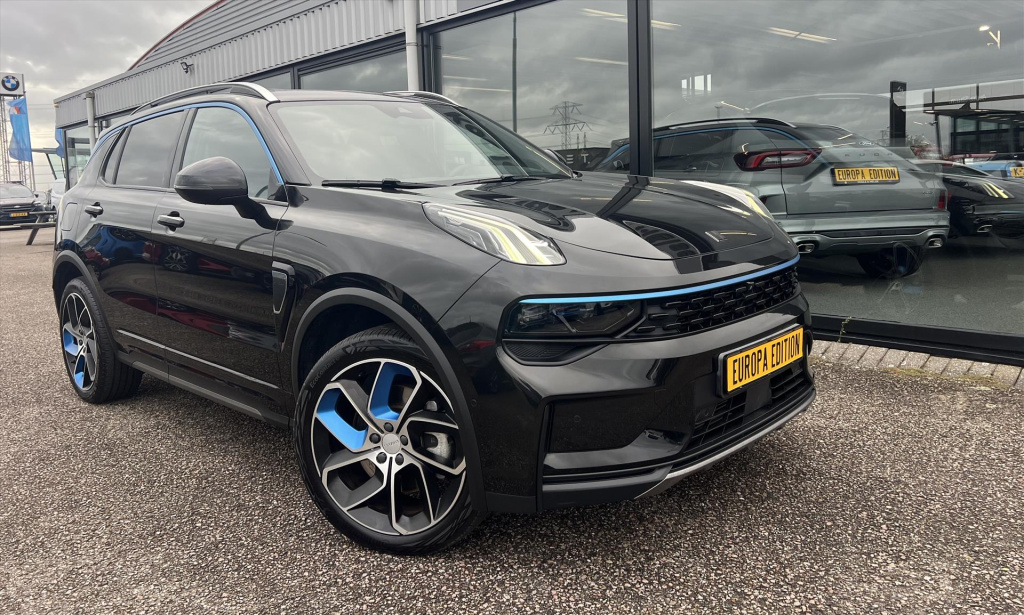 Lynk & Co 01