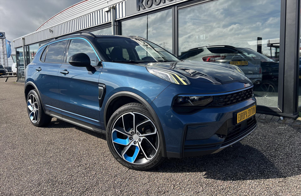 Lynk & Co 01