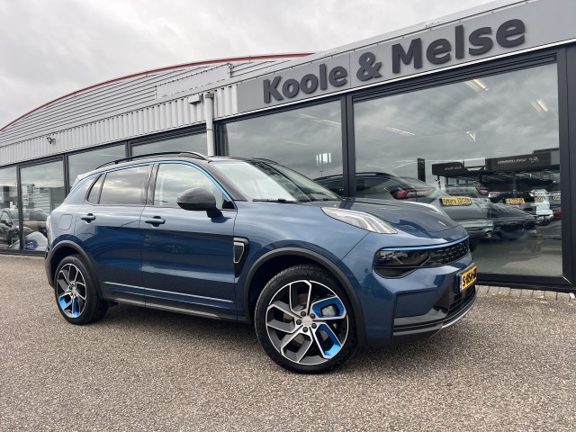 Lynk & Co 01