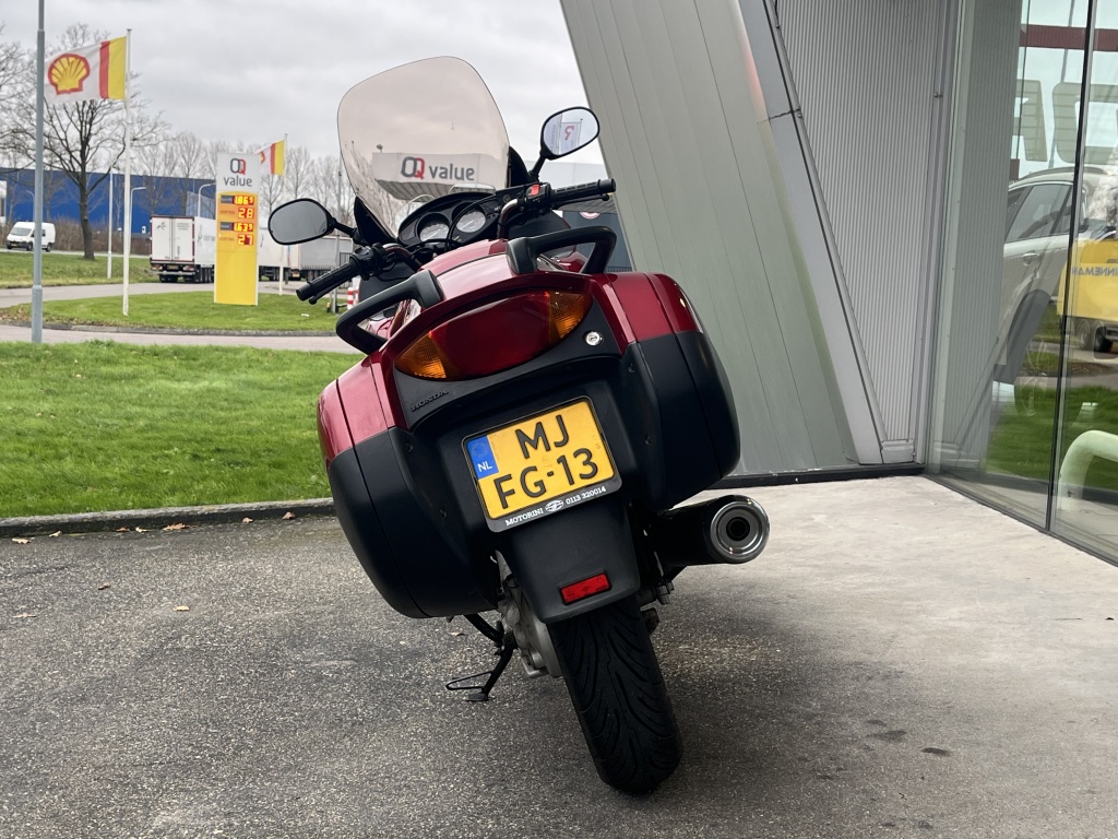 Honda Nt 650