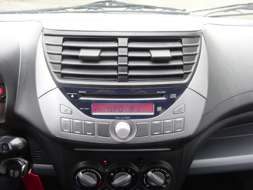 Nissan Pixo