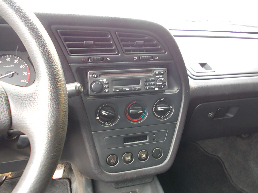 Peugeot 306