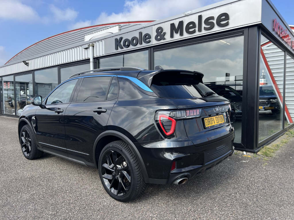 Lynk & Co 01