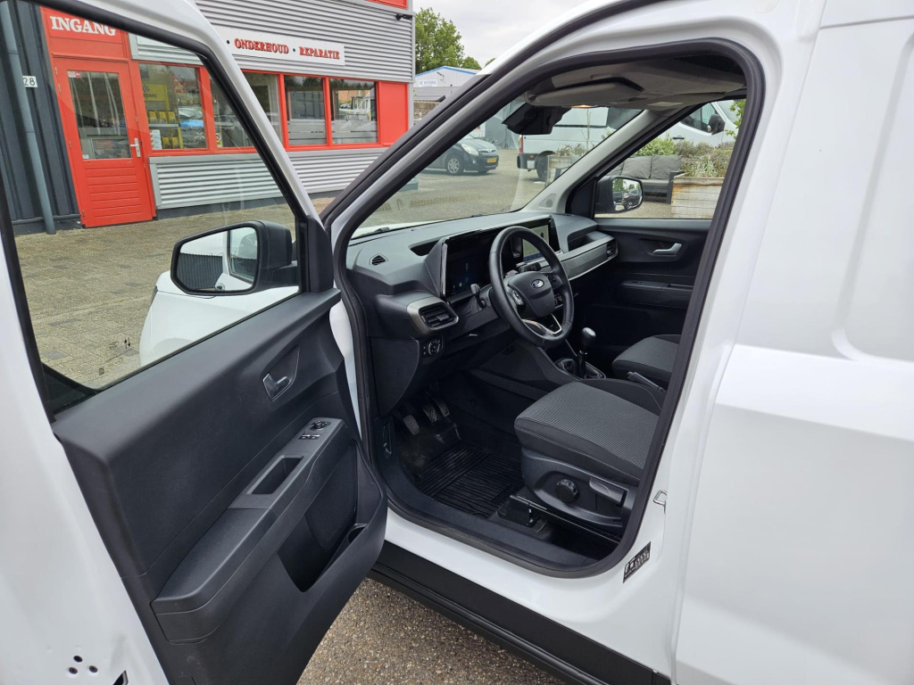 Ford Transit Courier