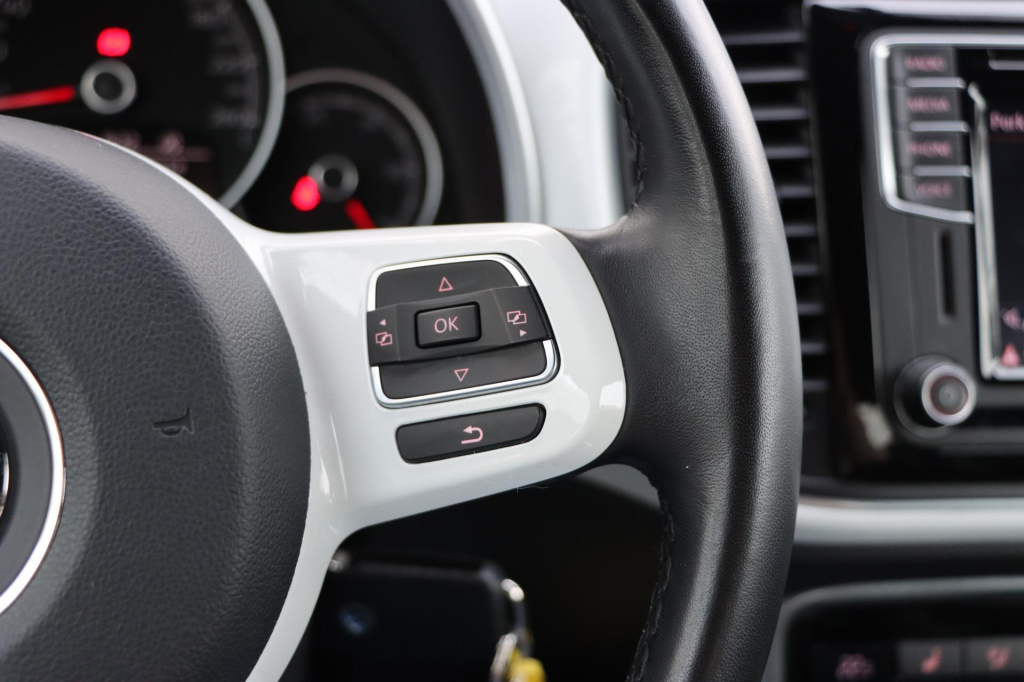 Volkswagen New Beetle