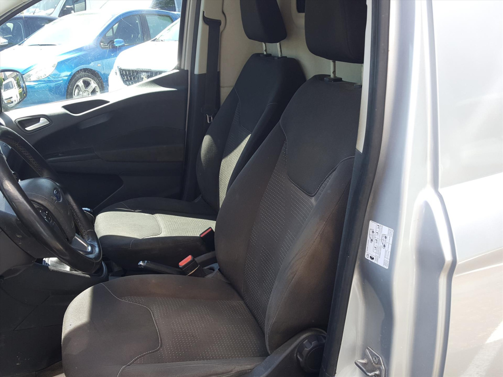 Ford Transit Courier