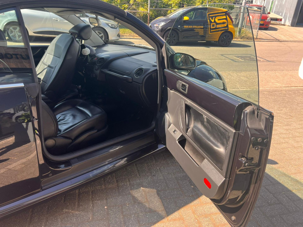 Volkswagen New Beetle