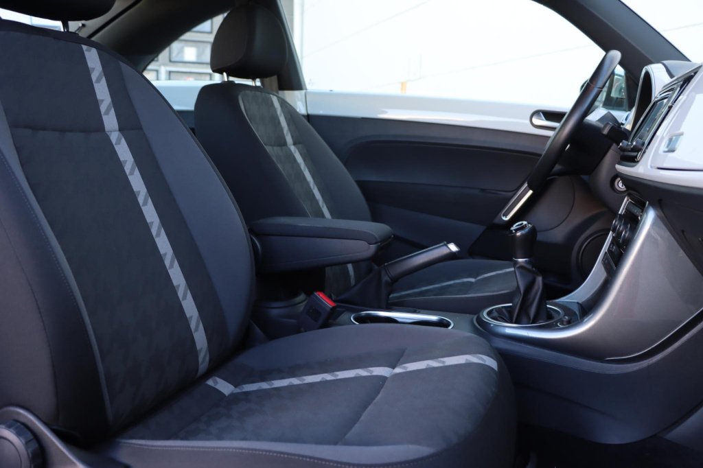 Volkswagen New Beetle