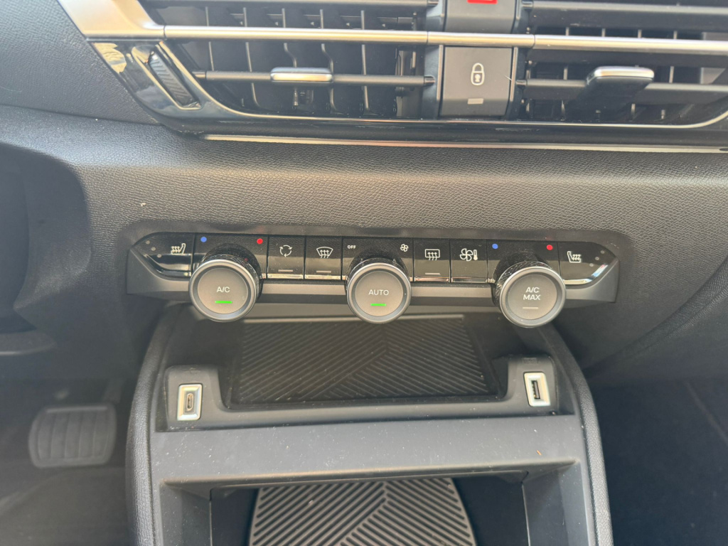 Citroen Ë-c4