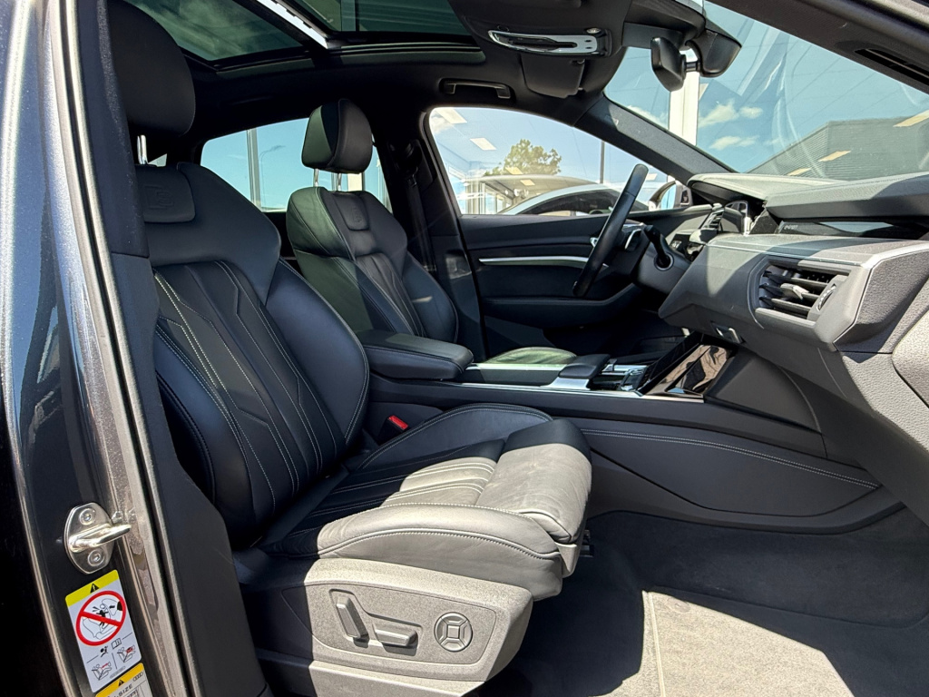 Audi E-tron