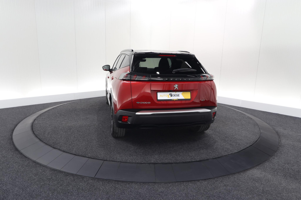 Peugeot E-2008