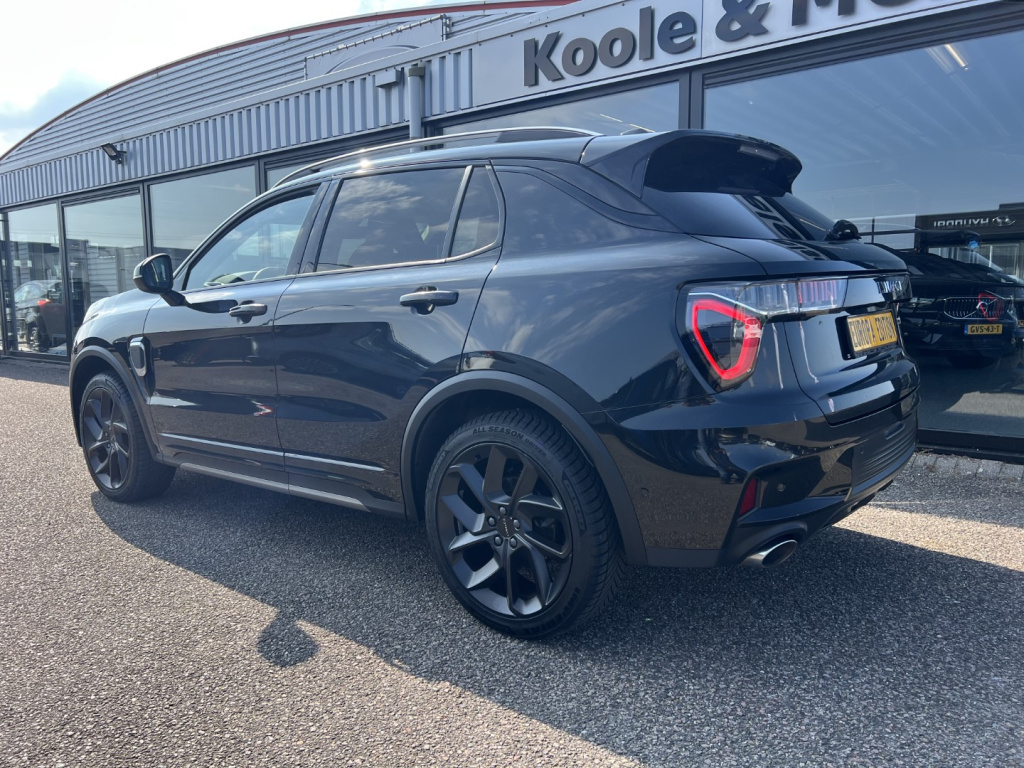 Lynk & Co 01