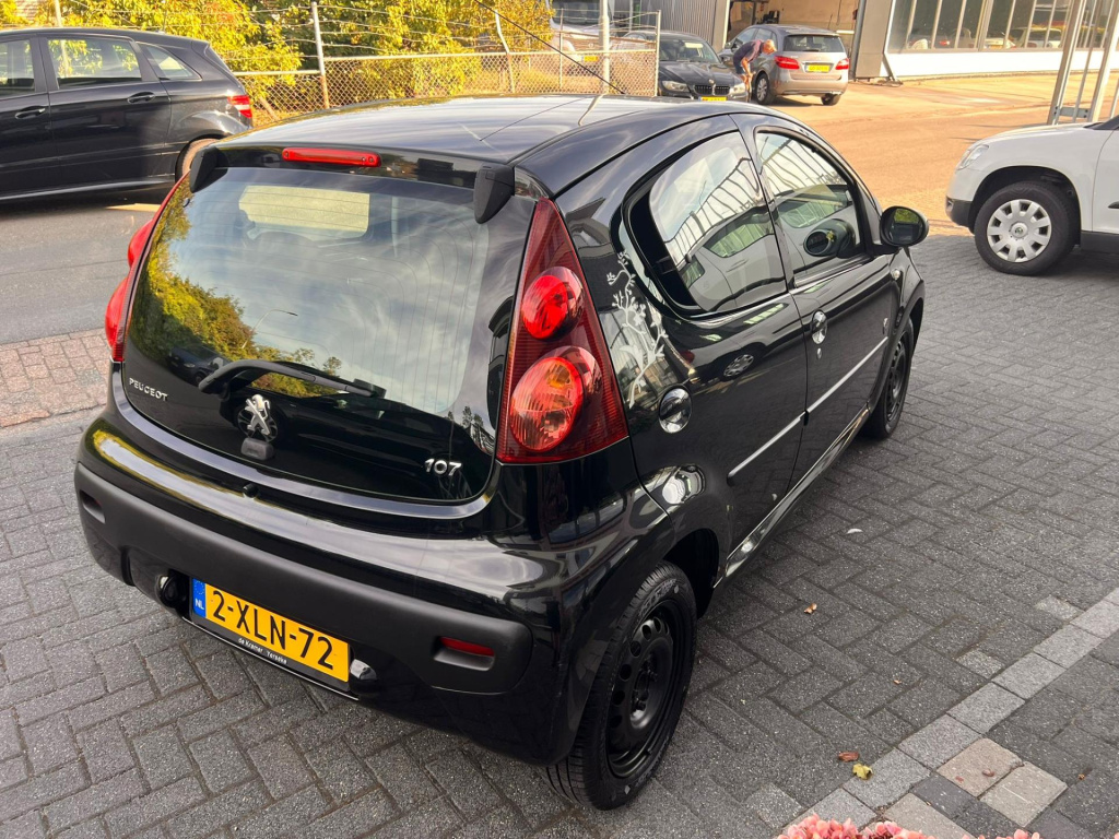 Peugeot 107