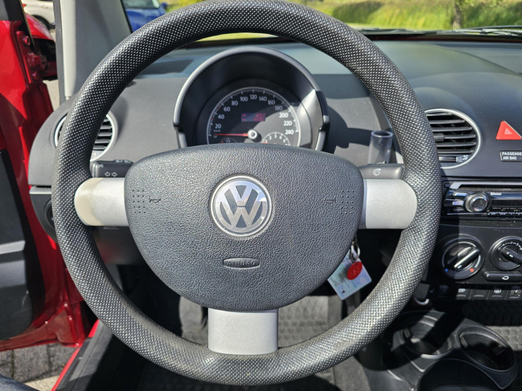Volkswagen New Beetle