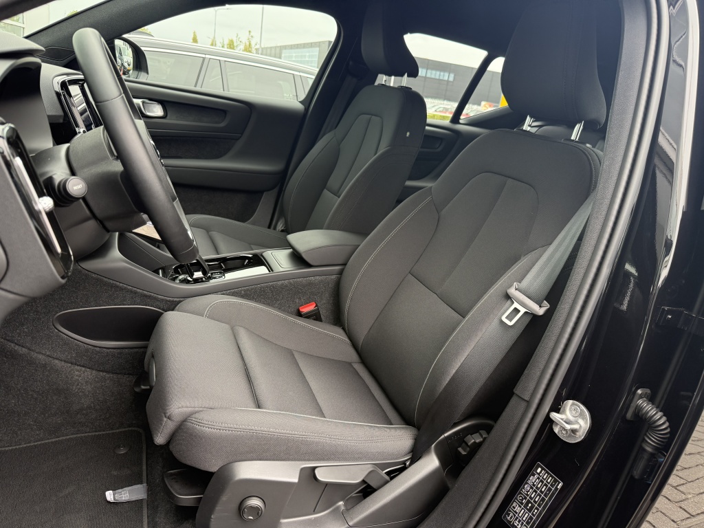 Volvo Ex40