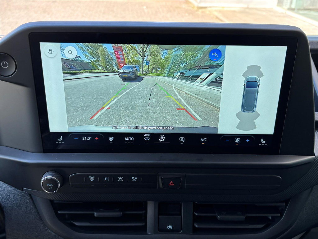 Ford E-transit Custom