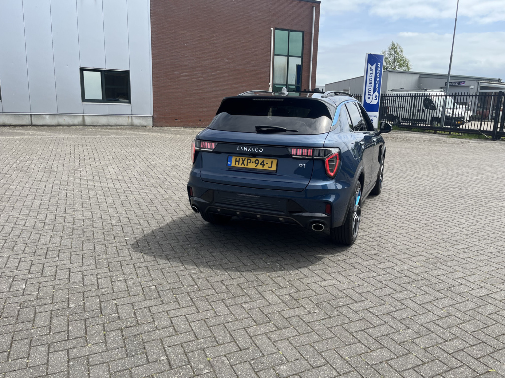 Lynk & Co 01