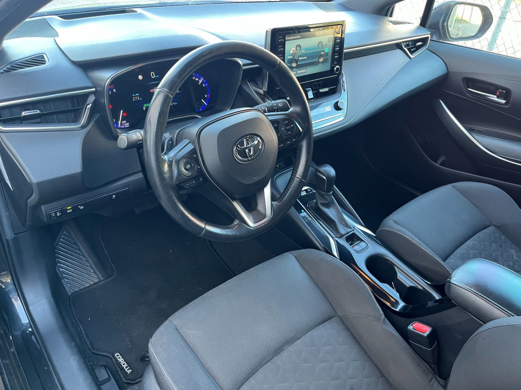 Toyota Corolla Touring Sports