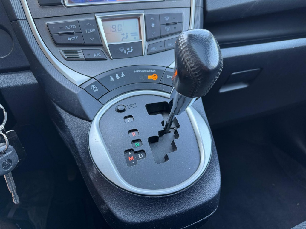 Toyota Verso-s