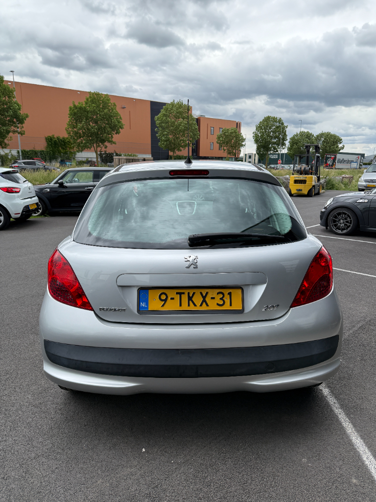 Peugeot 207