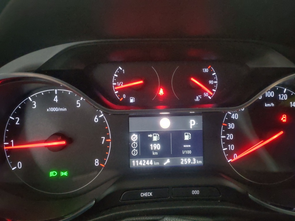 Opel Crossland X