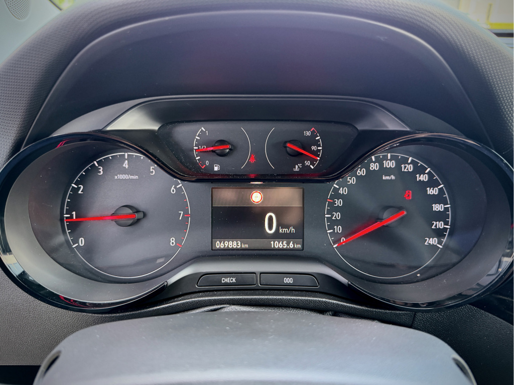 Opel Crossland X
