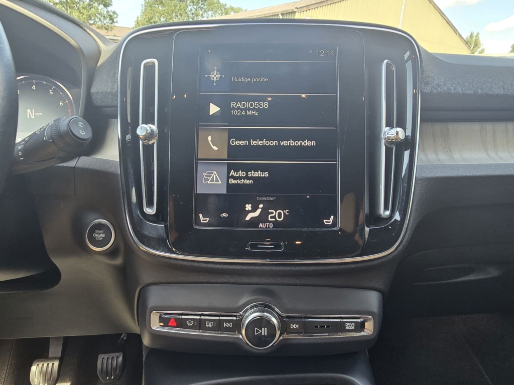 Volvo XC40