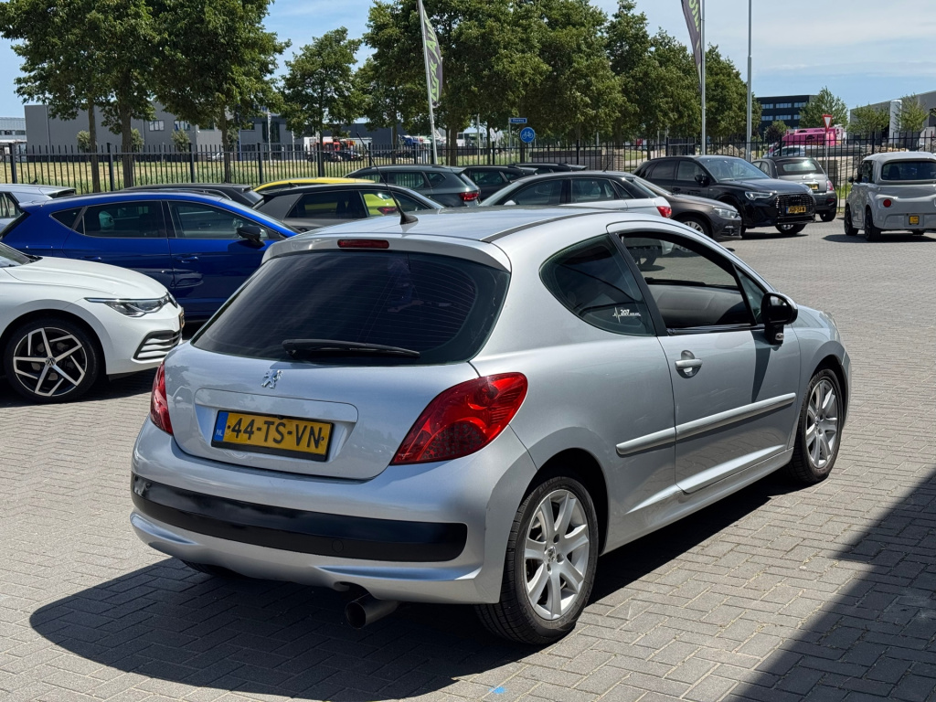 Peugeot 207