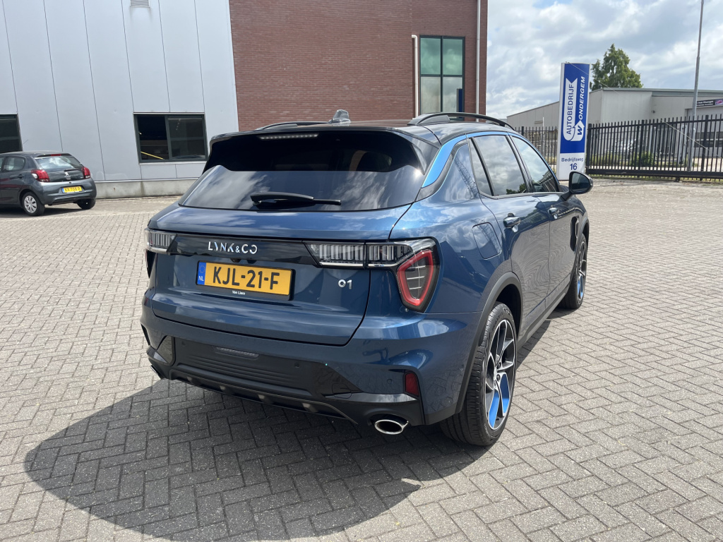 Lynk & Co 01