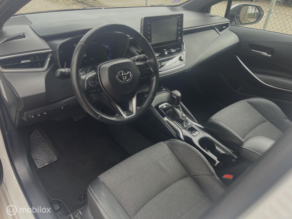 Toyota Corolla Touring Sports