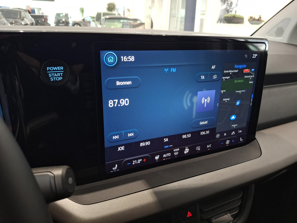 Ford E-transit Courier