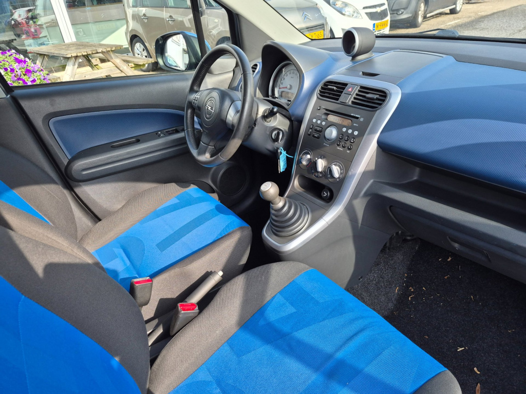Opel Agila