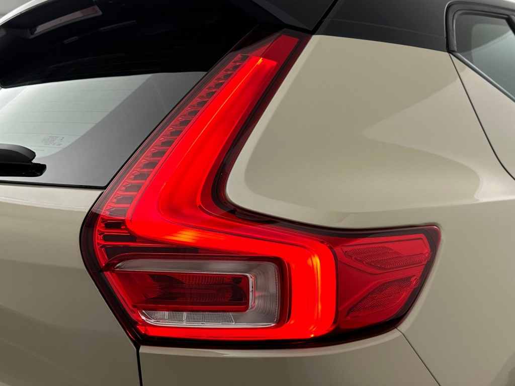 Volvo Ex40