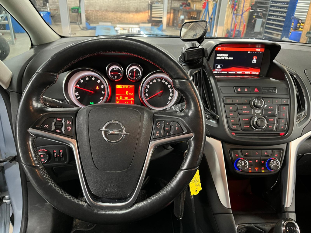 Opel Zafira