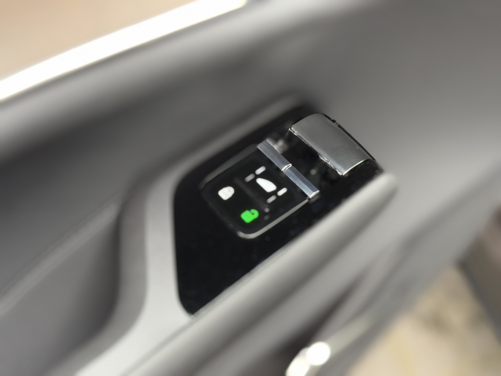 Volvo Ex90