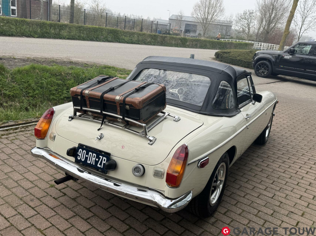 MG B