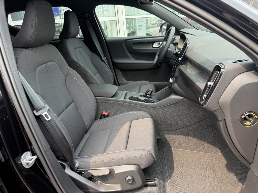 Volvo Ex40