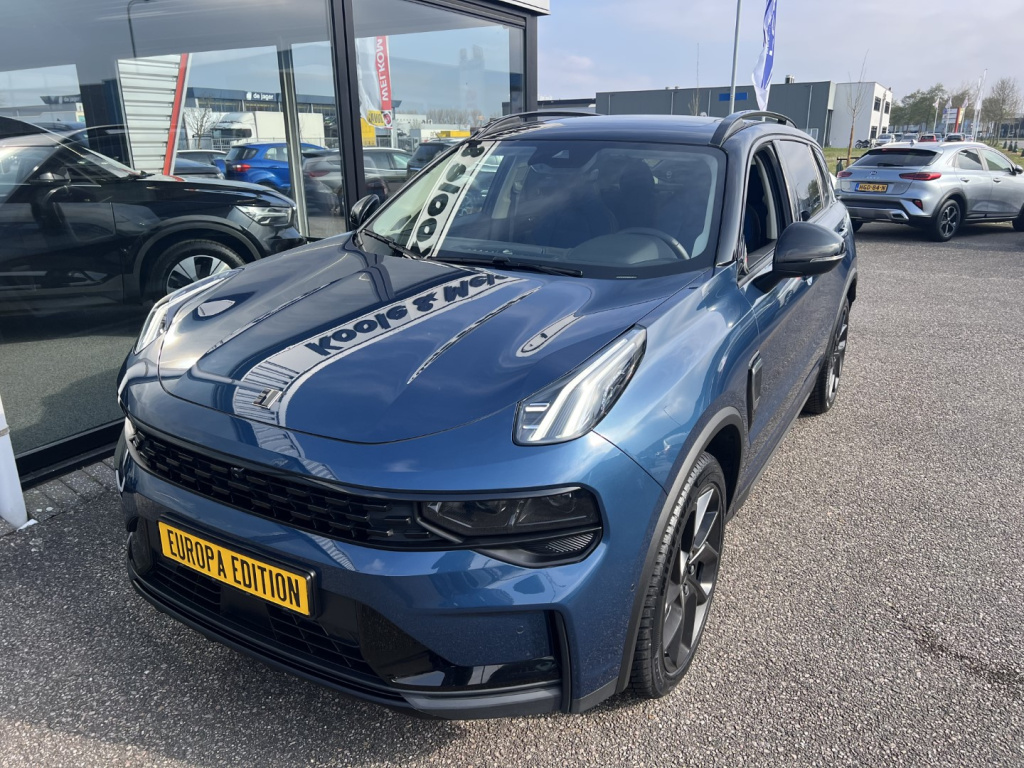 Lynk & Co 01