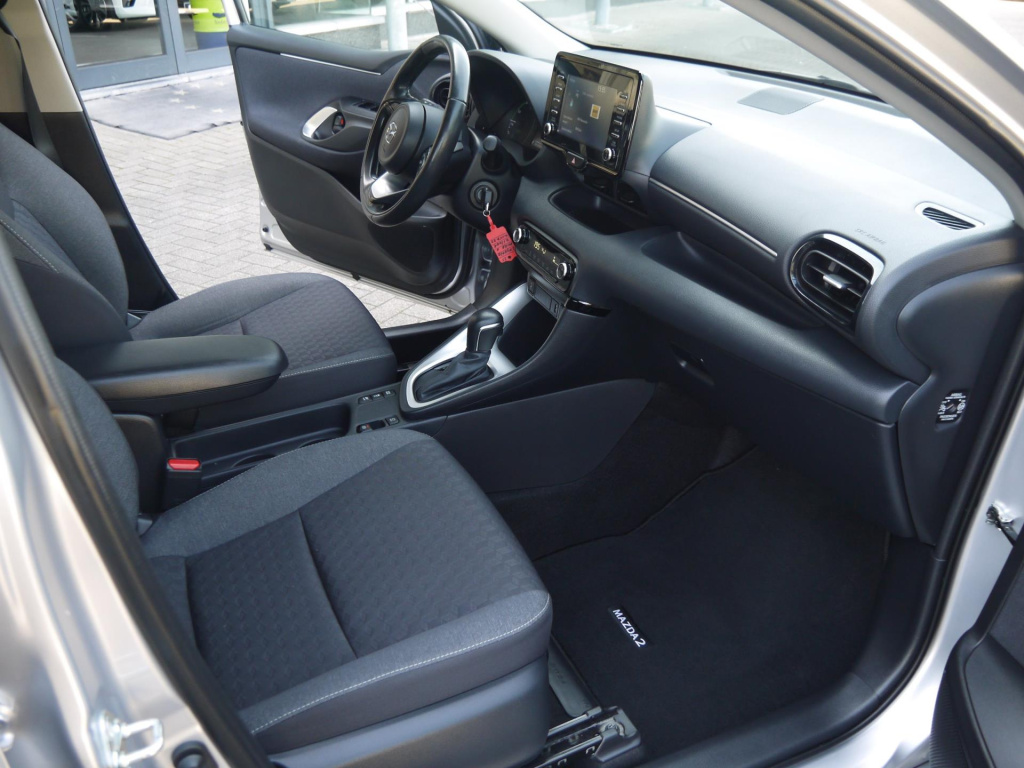 Mazda 2 Hybrid