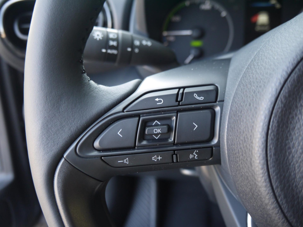 Mazda 2 Hybrid
