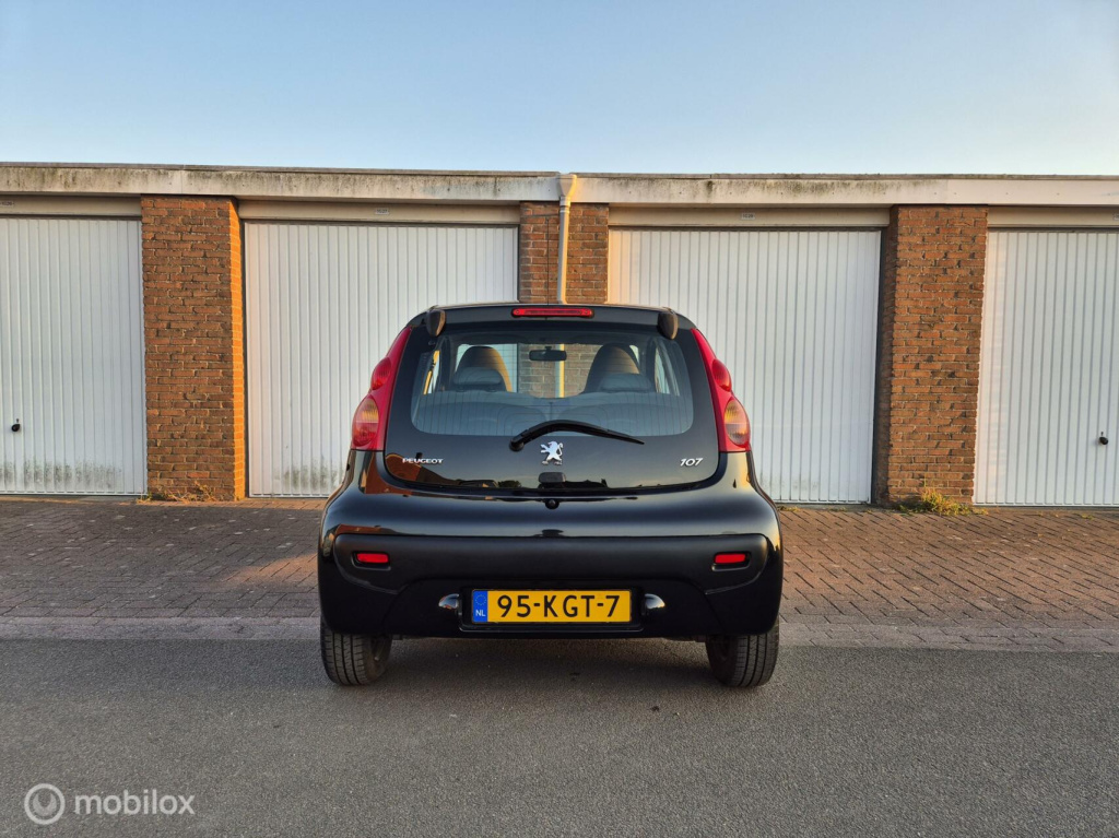 Peugeot 107