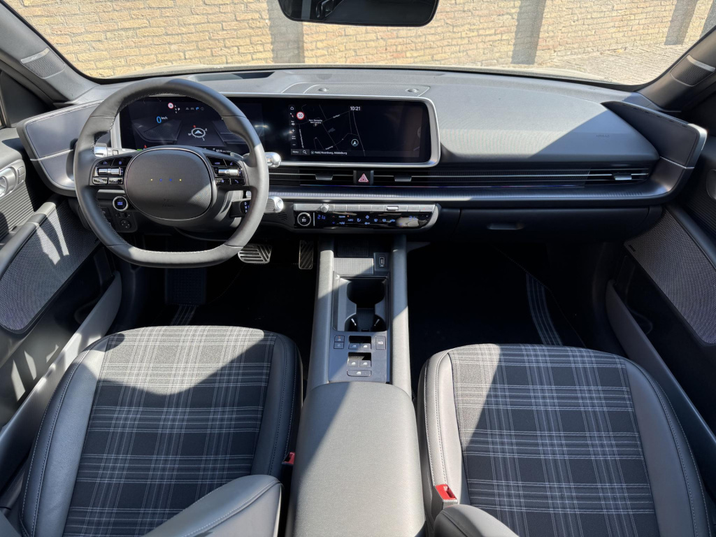 Hyundai Ioniq 6