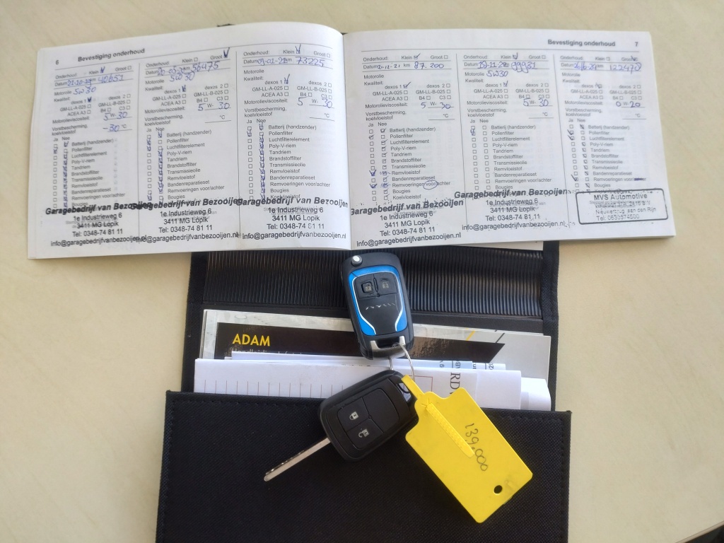 Opel Adam