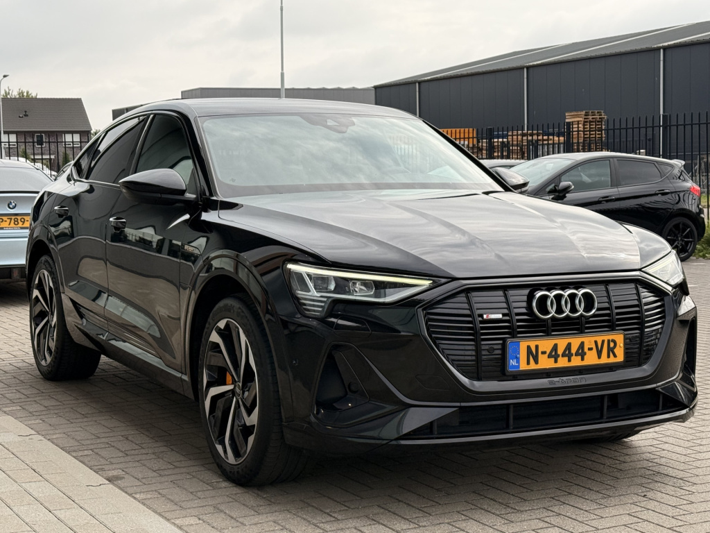 Audi E-tron