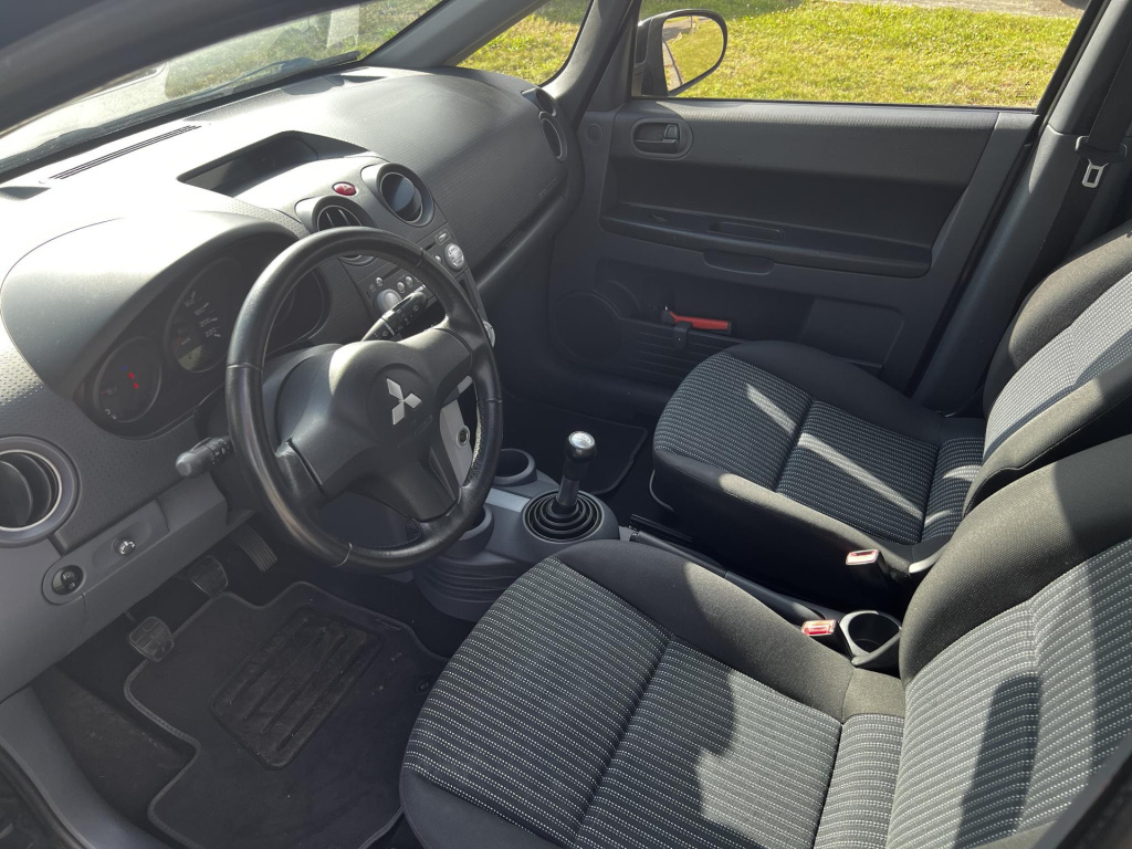 Mitsubishi Colt