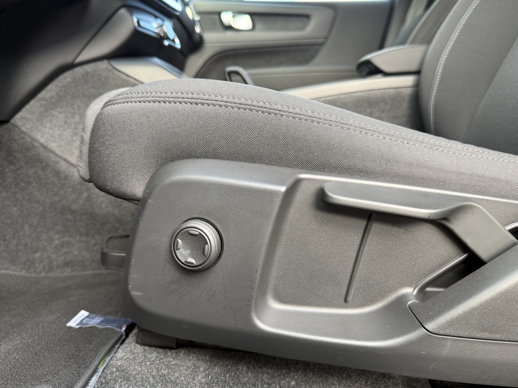 Volvo Ex40